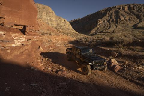 Shock Absorber 18-On Jeep Wrangler JL Front Performance Series 2.0 IFP 10.6 Inch 3.5-4 Inch Lift FOX